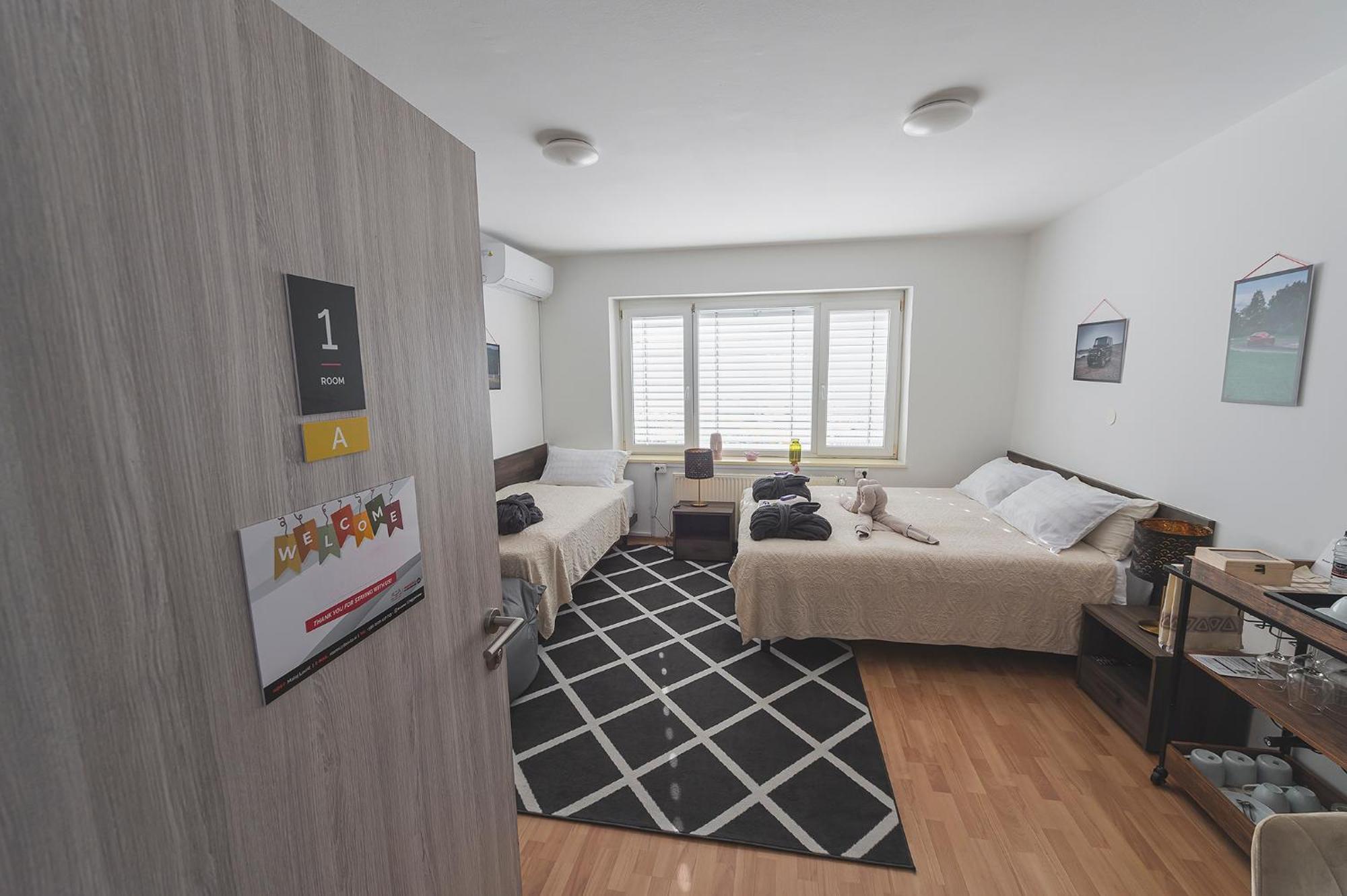 Do Avta Rooms 卢布尔雅那 外观 照片